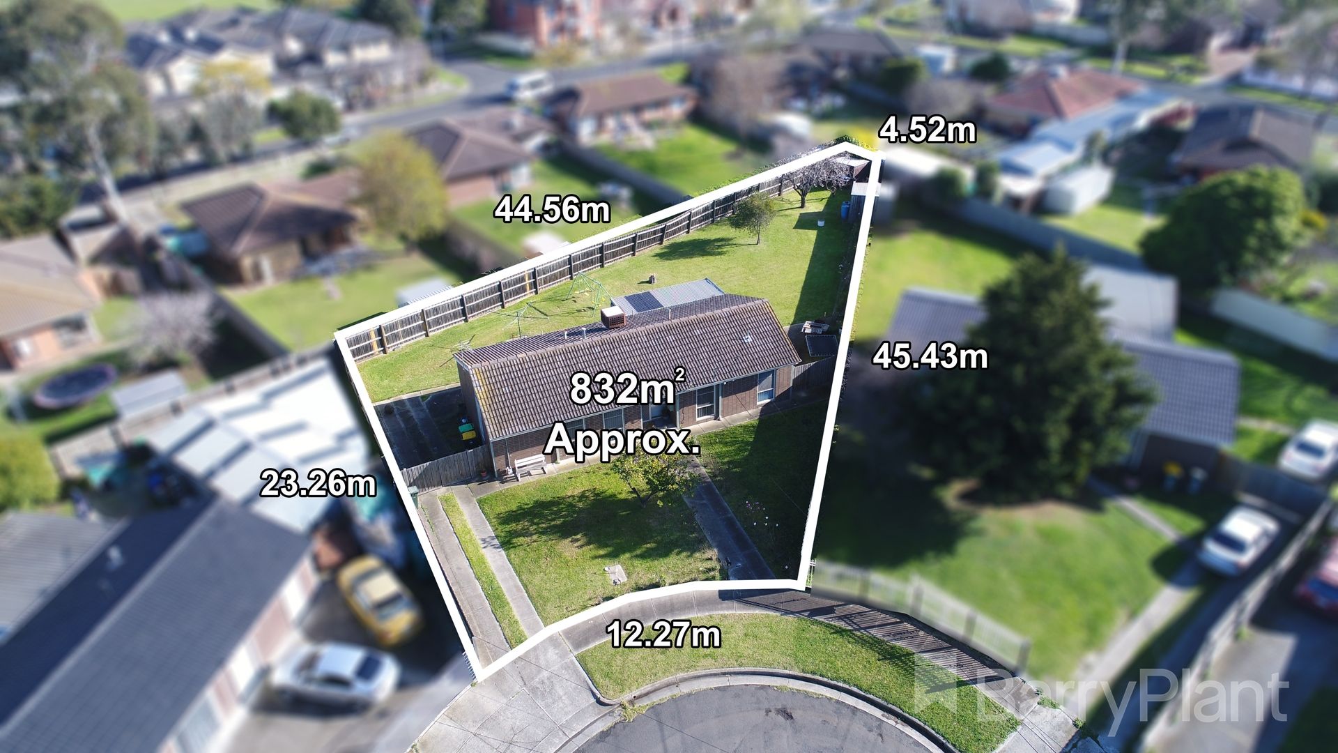 3 bedrooms House in 2 Lillis Court SUNSHINE WEST VIC, 3020