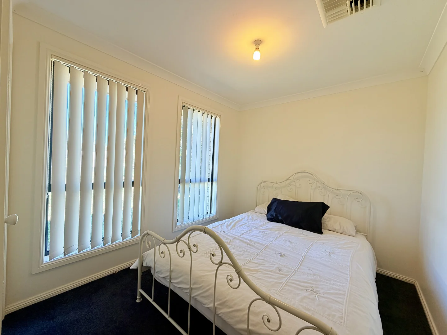 Additional image 7 of 2 Vaucluse Place, Parkes NSW 2870