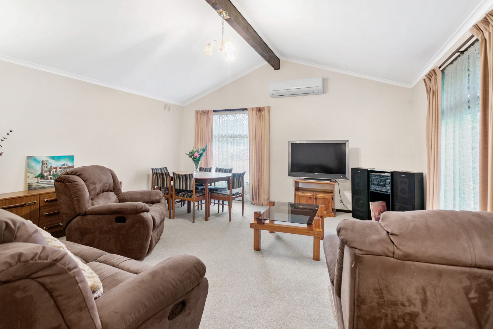 24 Chelbara Court, Chelsea VIC 3196, Image 2