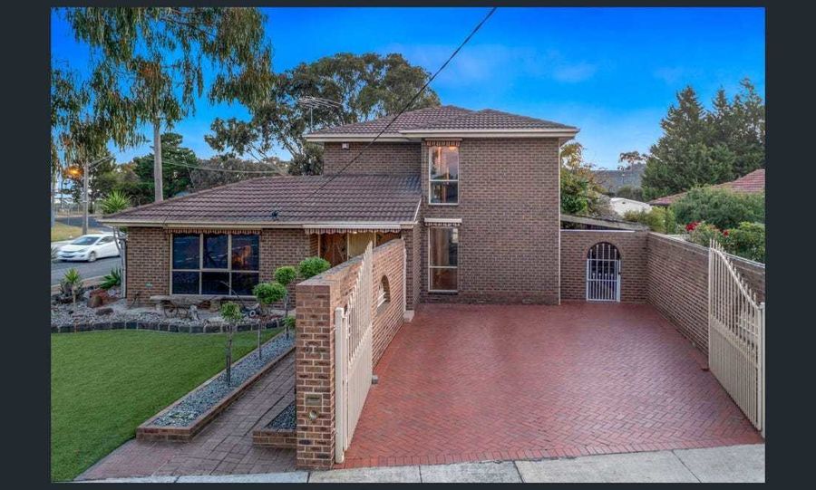 4 bedrooms House in 44 Hothlyn Drive CRAIGIEBURN VIC, 3064