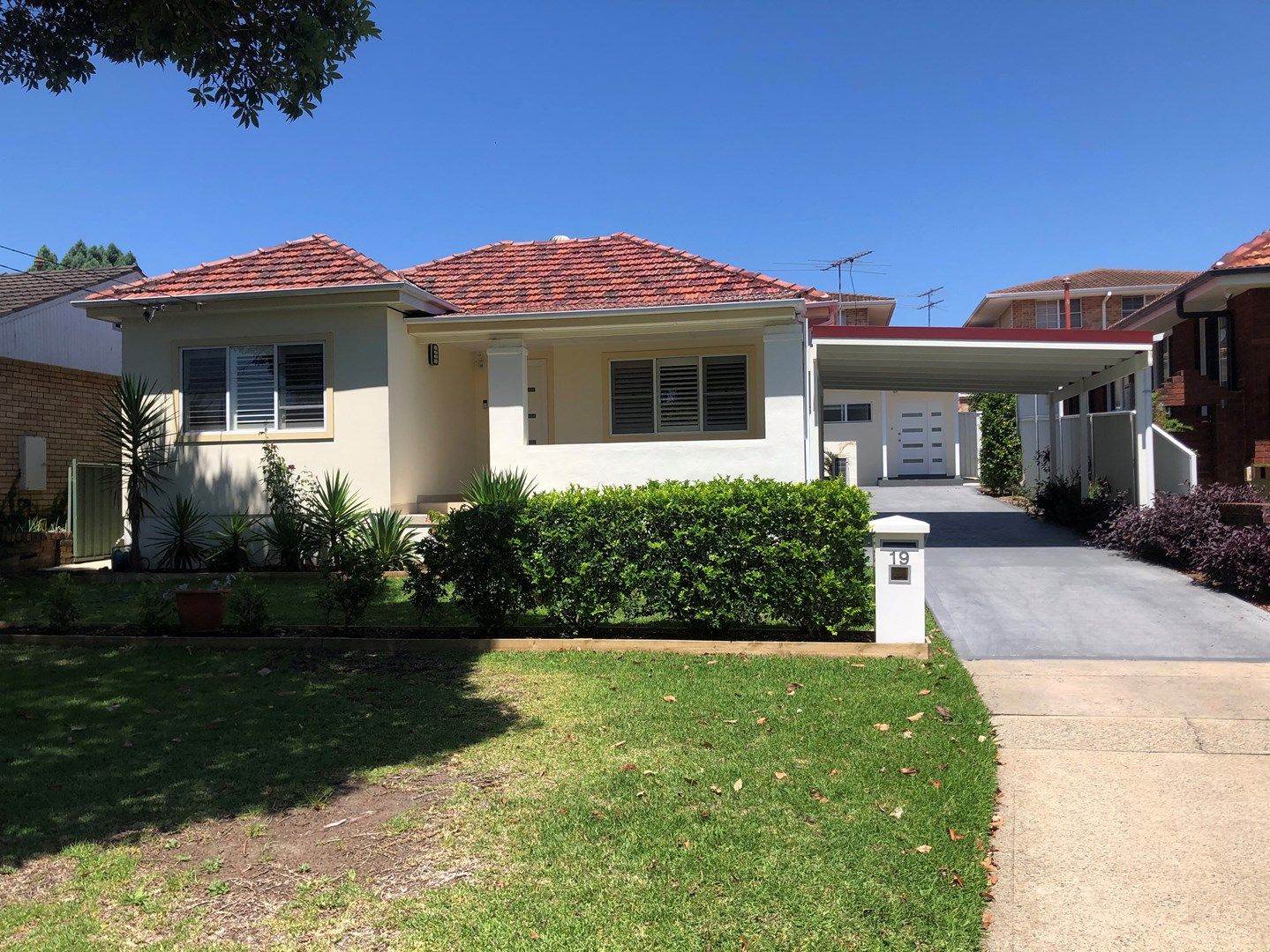 3 bedrooms House in 19 Salisbury Street PENSHURST NSW, 2222