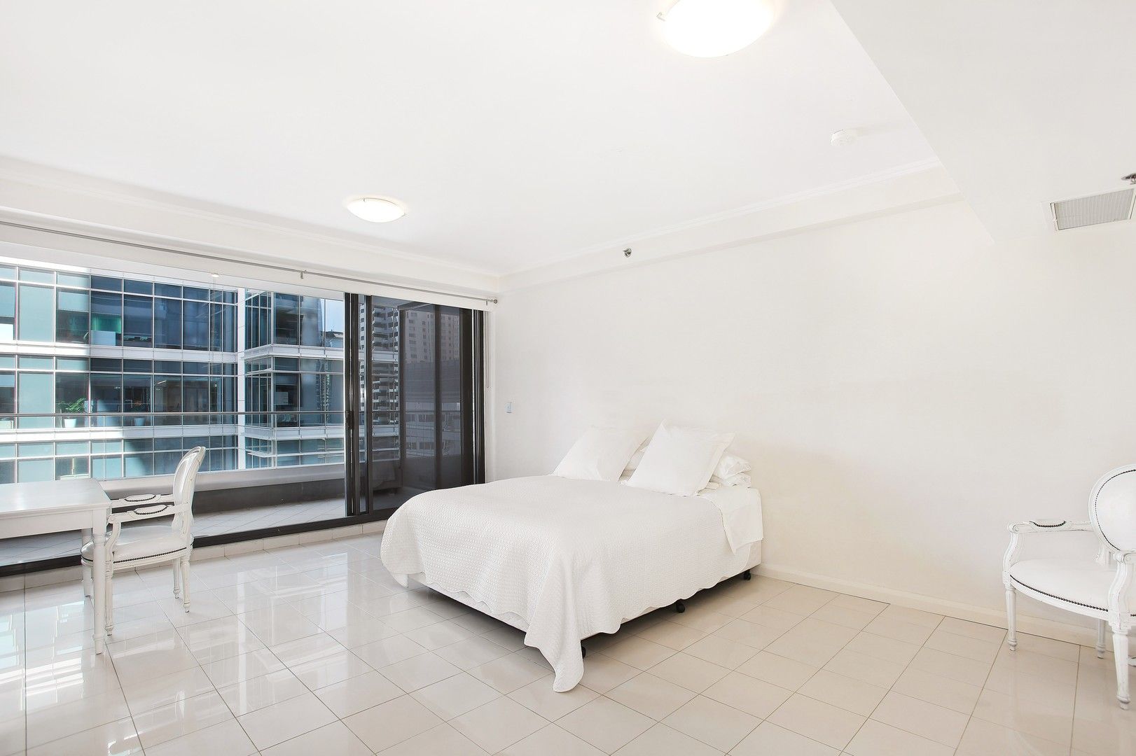 2203/91 Liverpool Street, Sydney NSW 2000, Image 2