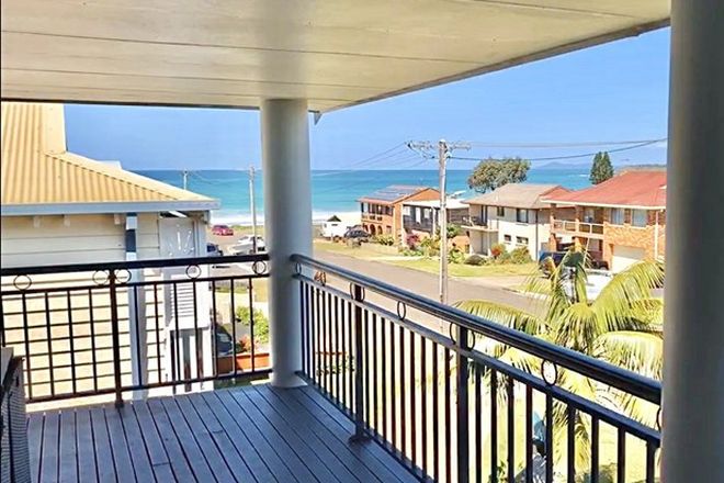 Picture of 14 Ocean Drive, WALLABI POINT NSW 2430