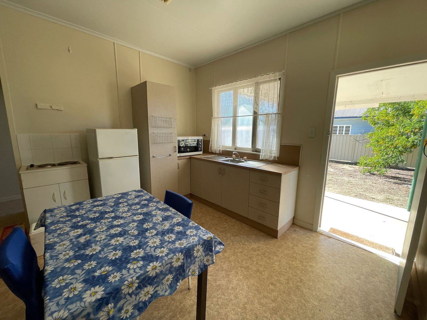 129-131 Cassowary Street, Longreach QLD 4730, Image 1