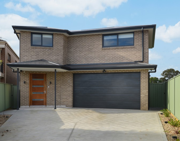11 Mccahons Avenue, Georges Hall NSW 2198