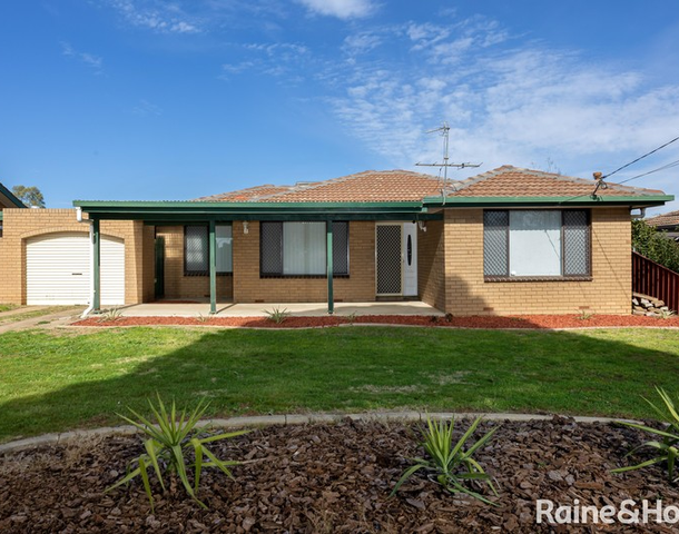 242 Fernleigh Road, Ashmont NSW 2650