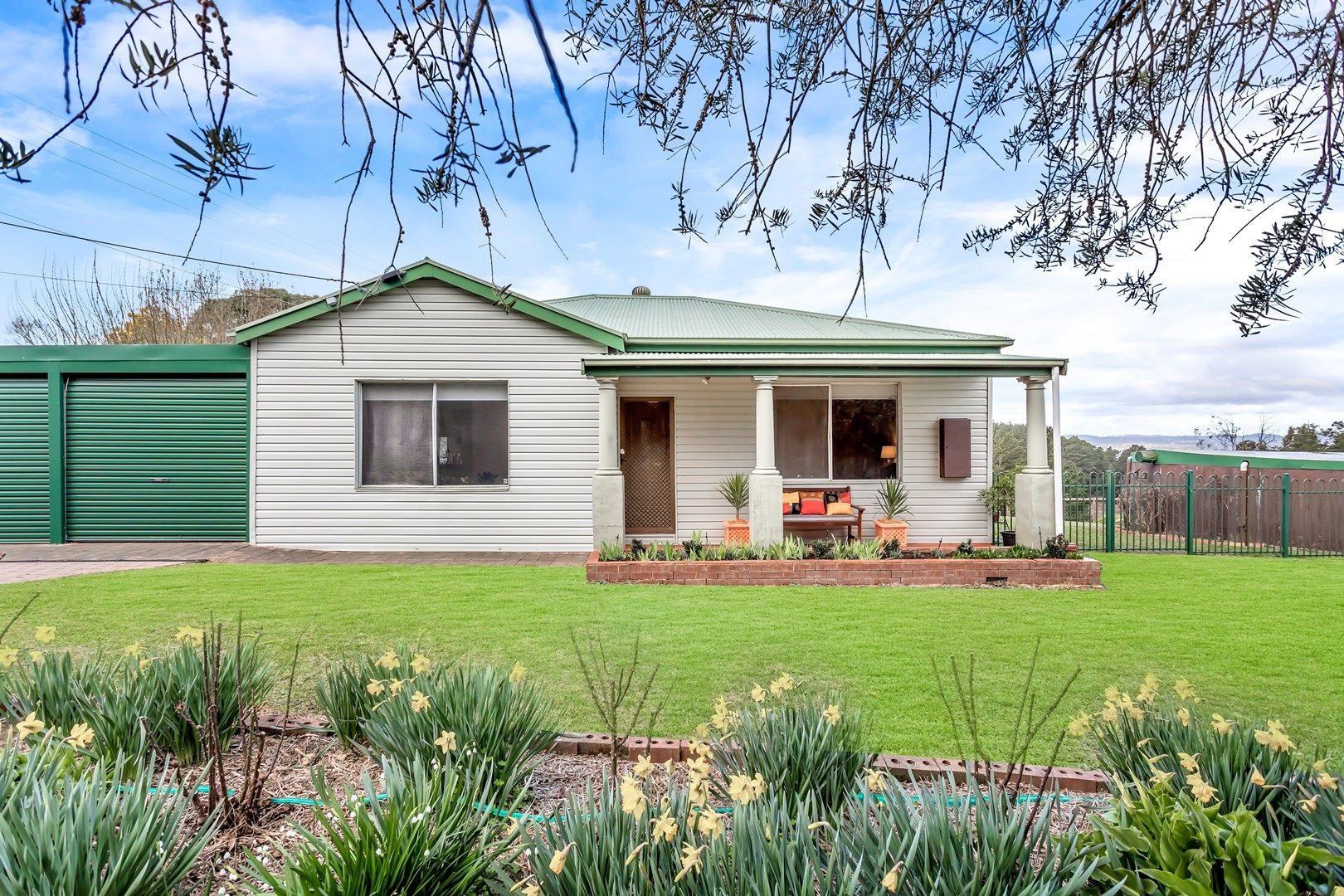 2 Ridge Road, Bradbury SA 5153, Image 0