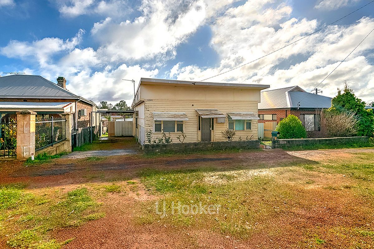 22 Wittenoom Street, Collie WA 6225, Image 2