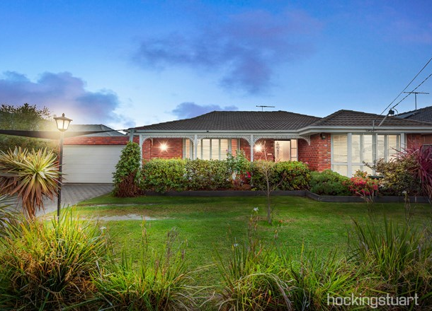 43 Roach Drive, Altona Meadows VIC 3028