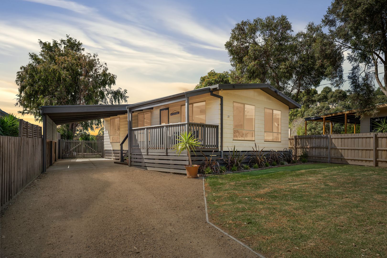 13 Sedgman Road, Wimbledon Heights Property History & Address