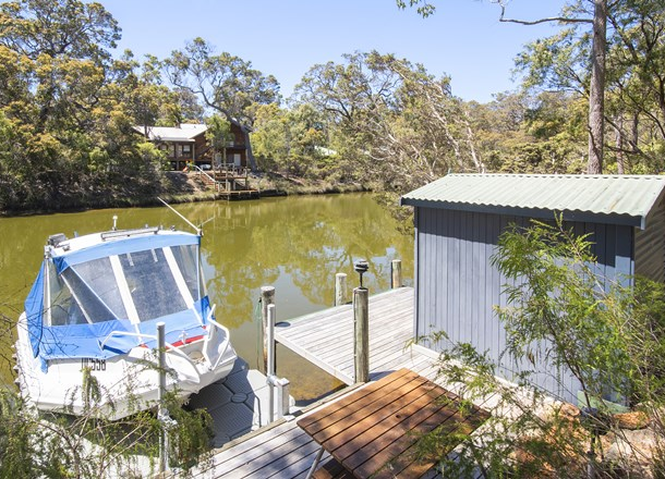 14 Flora Grove, Molloy Island WA 6290