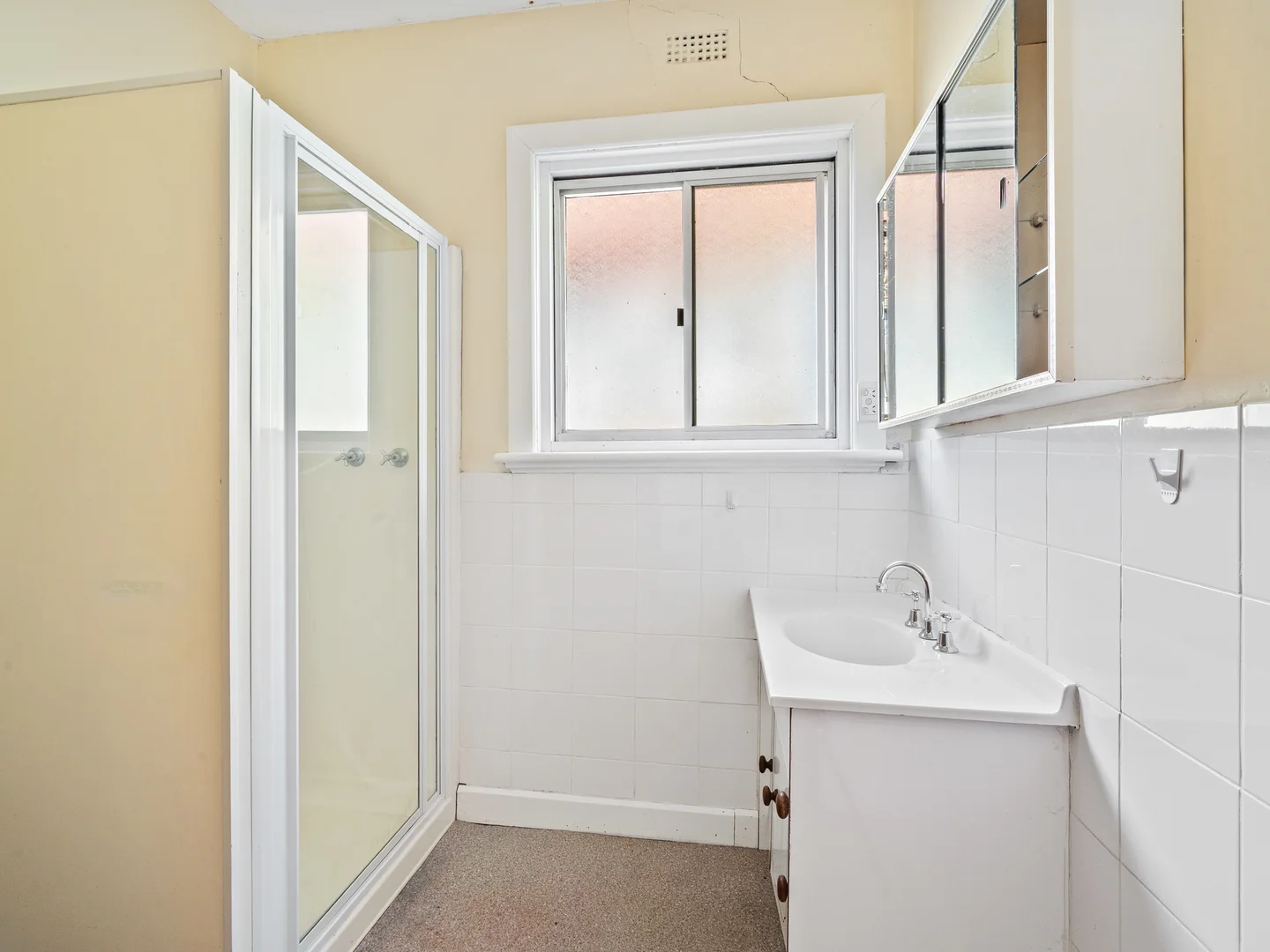 Additional image 18 of 16 Giblin Street, Lenah Valley TAS 7008