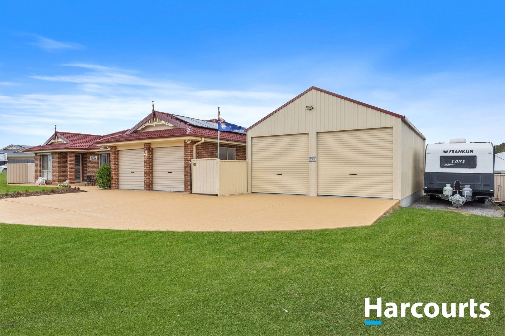 4 Roseberry Close, Rutherford NSW 2320, Image 0