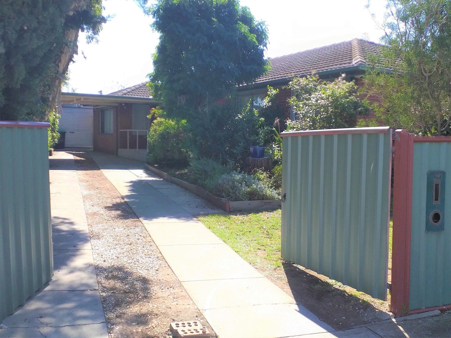 4 bedrooms House in 136 Warringa Cres HOPPERS CROSSING VIC, 3029
