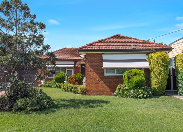 12 Oakleigh Avenue, Banksia NSW 2216