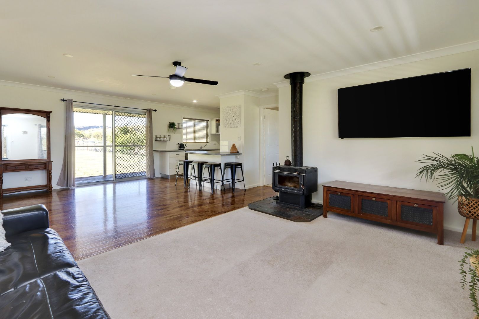 40 Four Mile Creek Rd, Tenterfield NSW 2372 | Domain