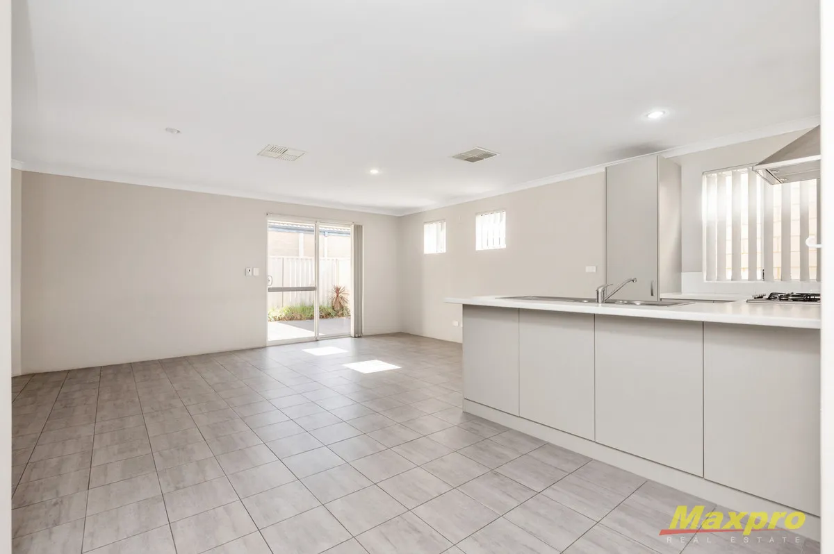 Freshly painted 3 Bedroom Family Home - View 4