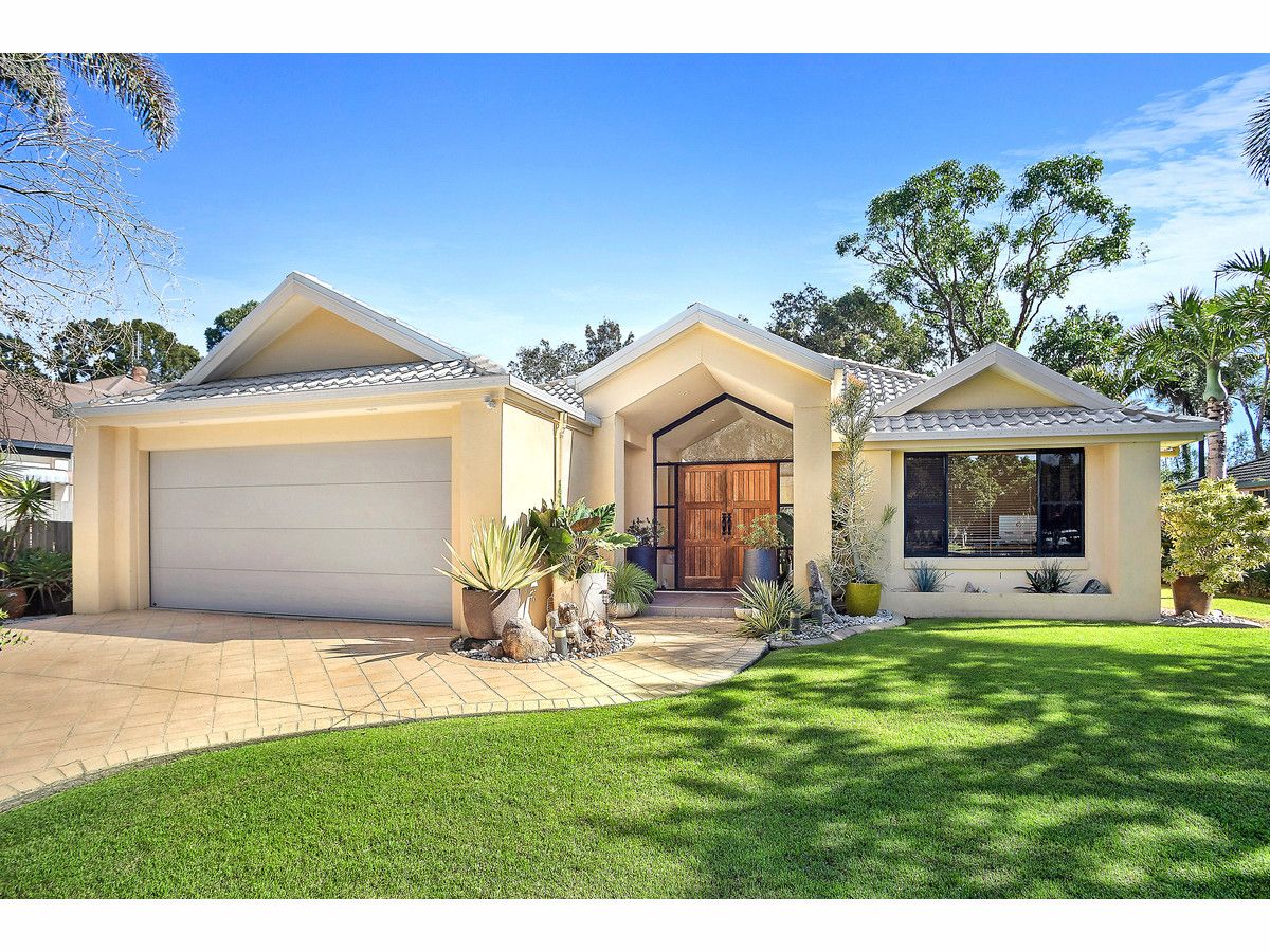 42 Wattlebird Drive, Twin Waters QLD 4564