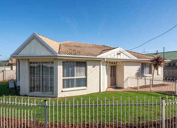 1 Tasma Parade, West Ulverstone TAS 7315