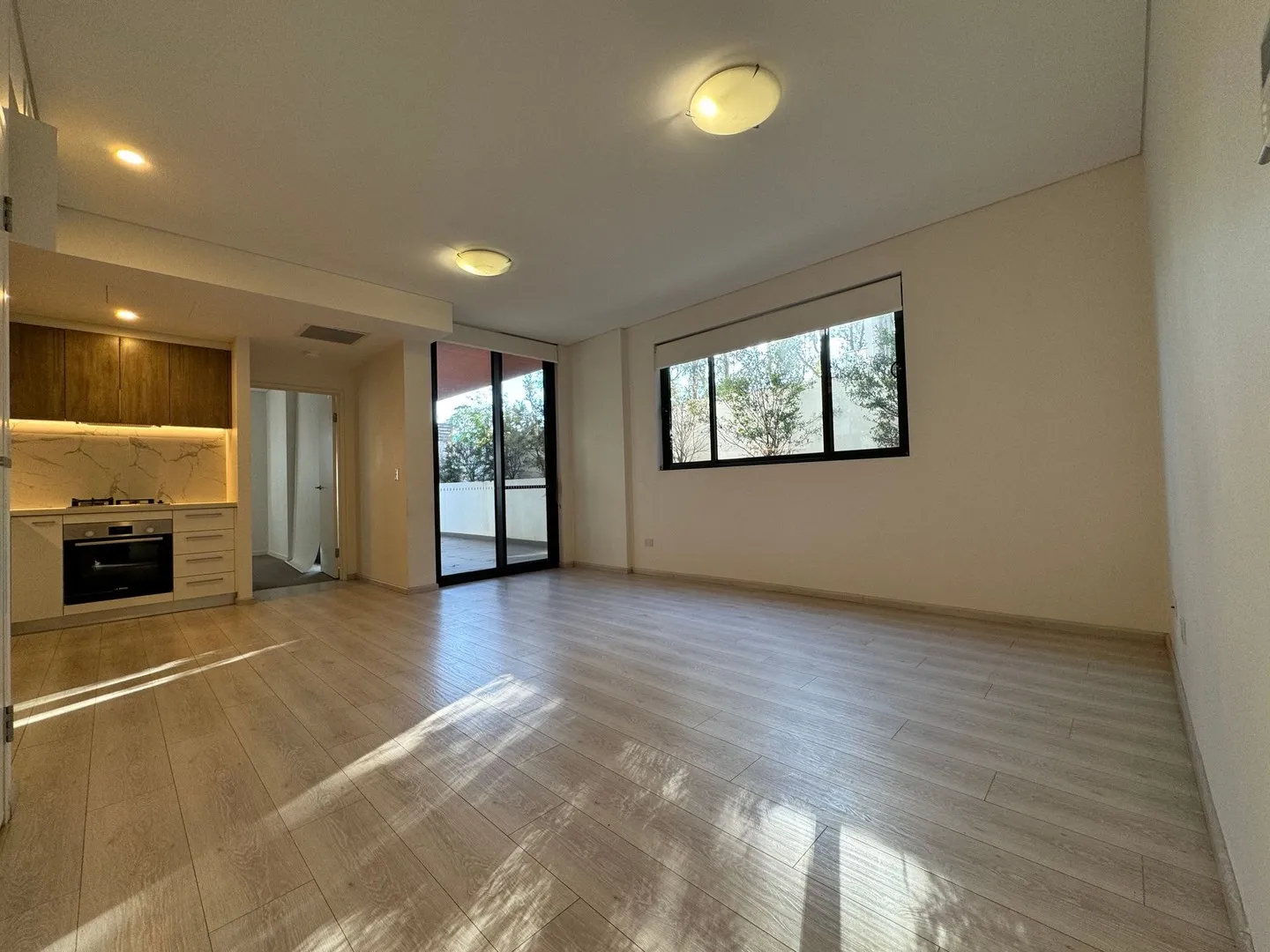 Perfect for small family One Bedroom Plus Study Area- MUST BE SOLD, Rouse Hill