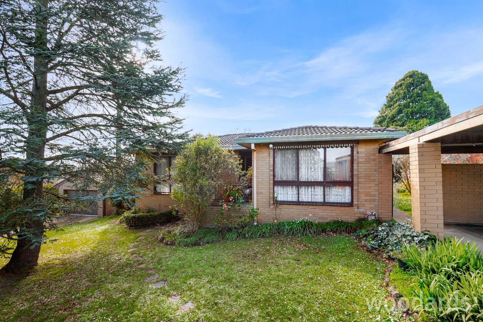 26 Howey Street, Gisborne VIC 3437 Domain