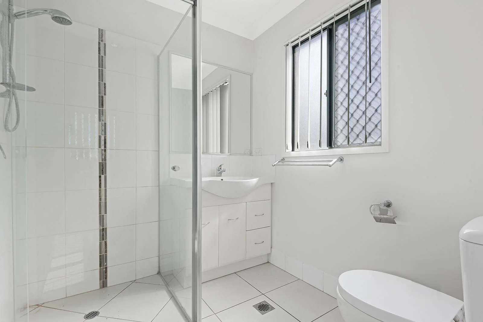 Additional image 8 of 2/3a Fritz St, Loganlea QLD 4131