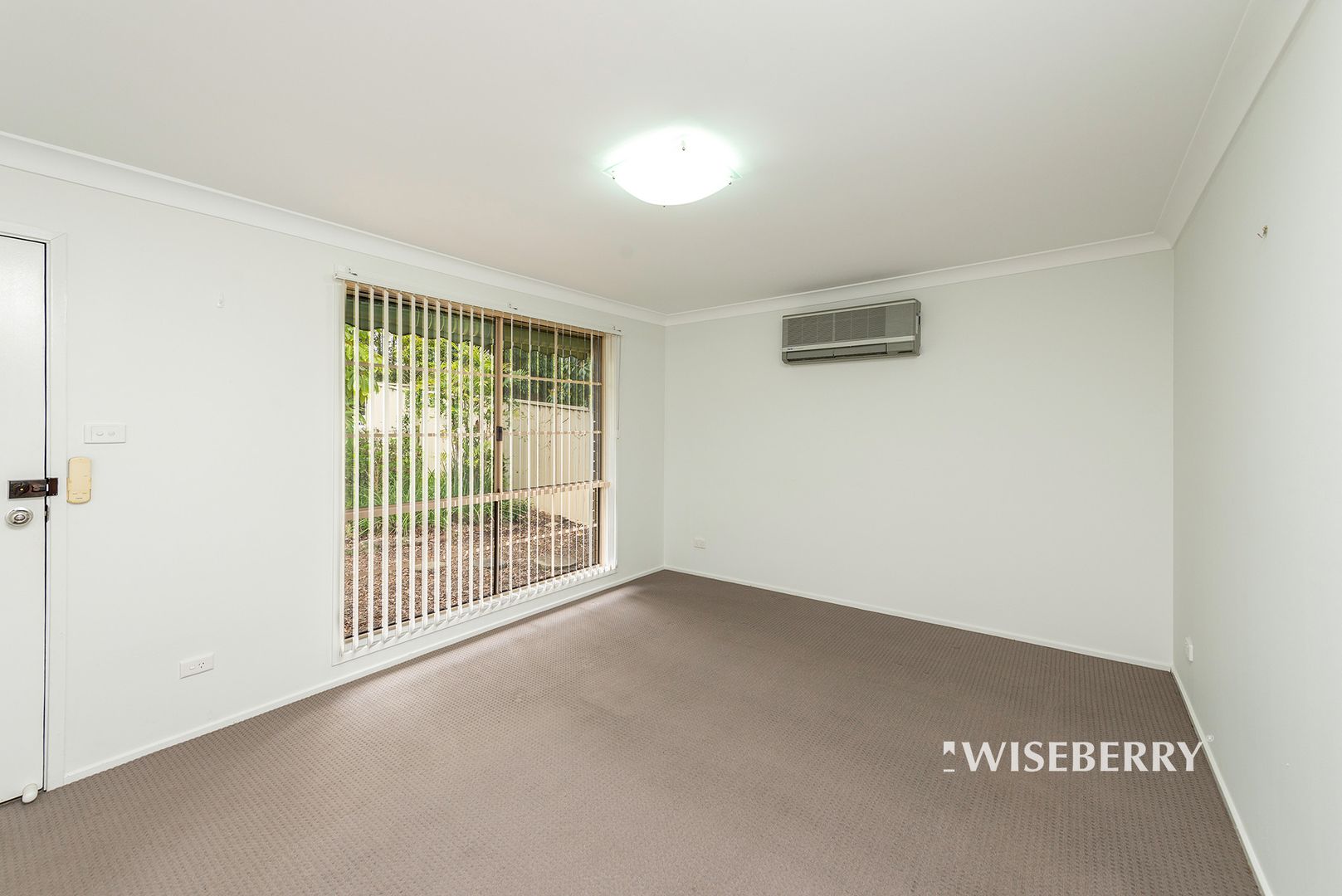 2 Elsinore Ave, Chain Valley Bay NSW 2259, Image 2