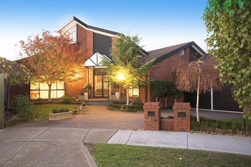 3 yacht court taylors lakes