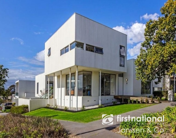 34 Lower Drive, Kew VIC 3101