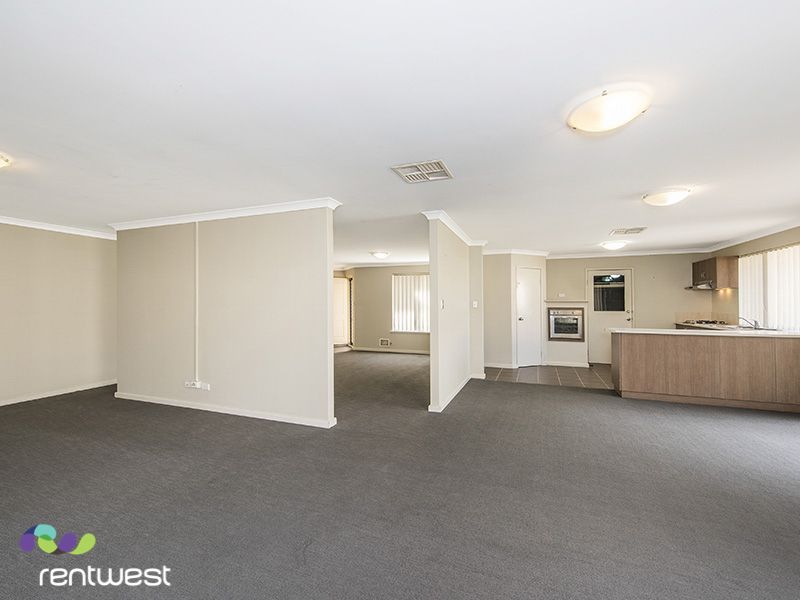 4 Auld Cove, Canning Vale WA 6155, Image 2