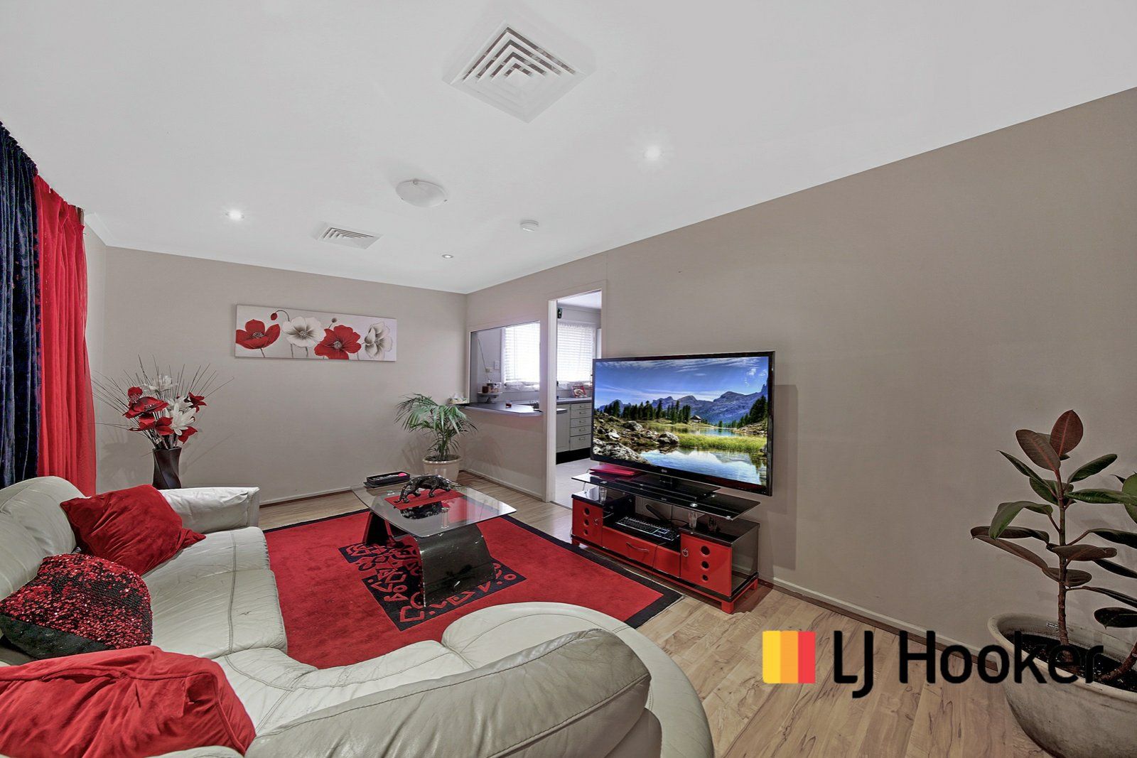 6 Spumante Close, Eschol Park NSW 2558, Image 2