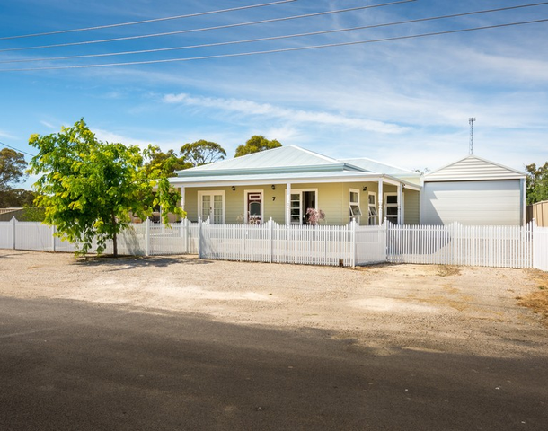 7 Taylor Street, Wunghnu VIC 3635