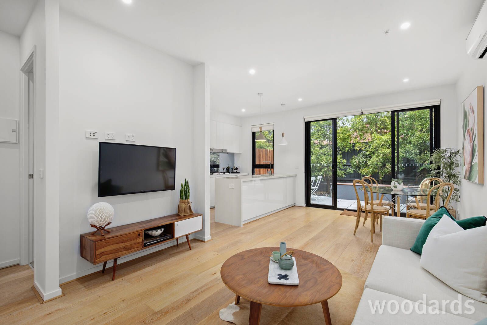 6/10 Emily Street, Carnegie VIC 3163, Image 0