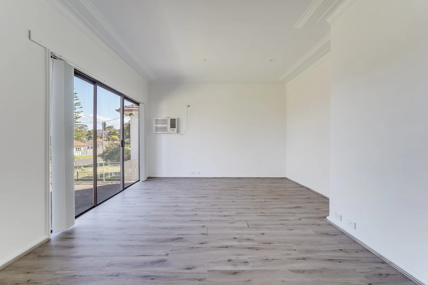 Additional image 5 of 35 Farnsworth Avenue, Campbelltown NSW 2560