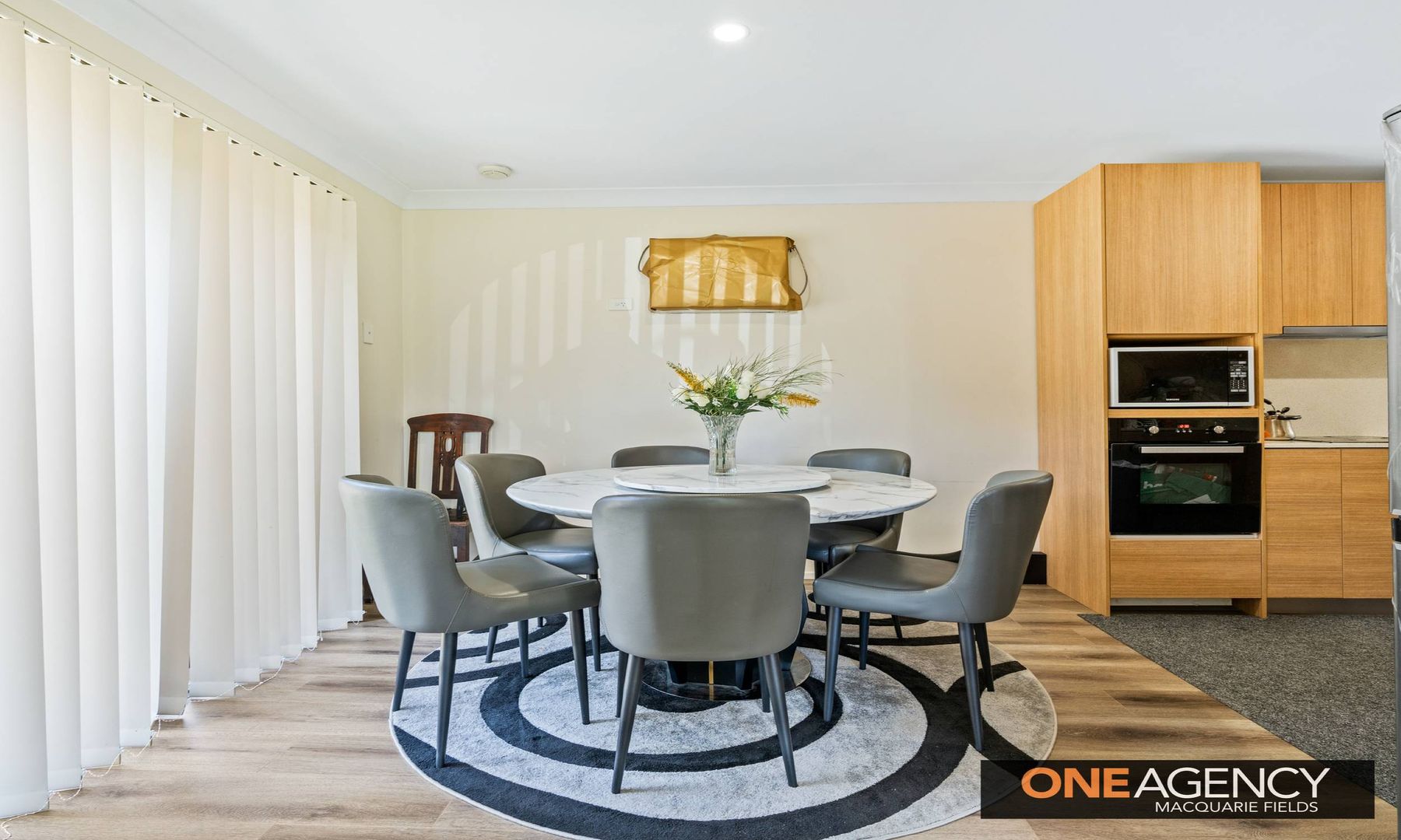 9/6 Mary Street, Macquarie Fields NSW 2564, Image 2