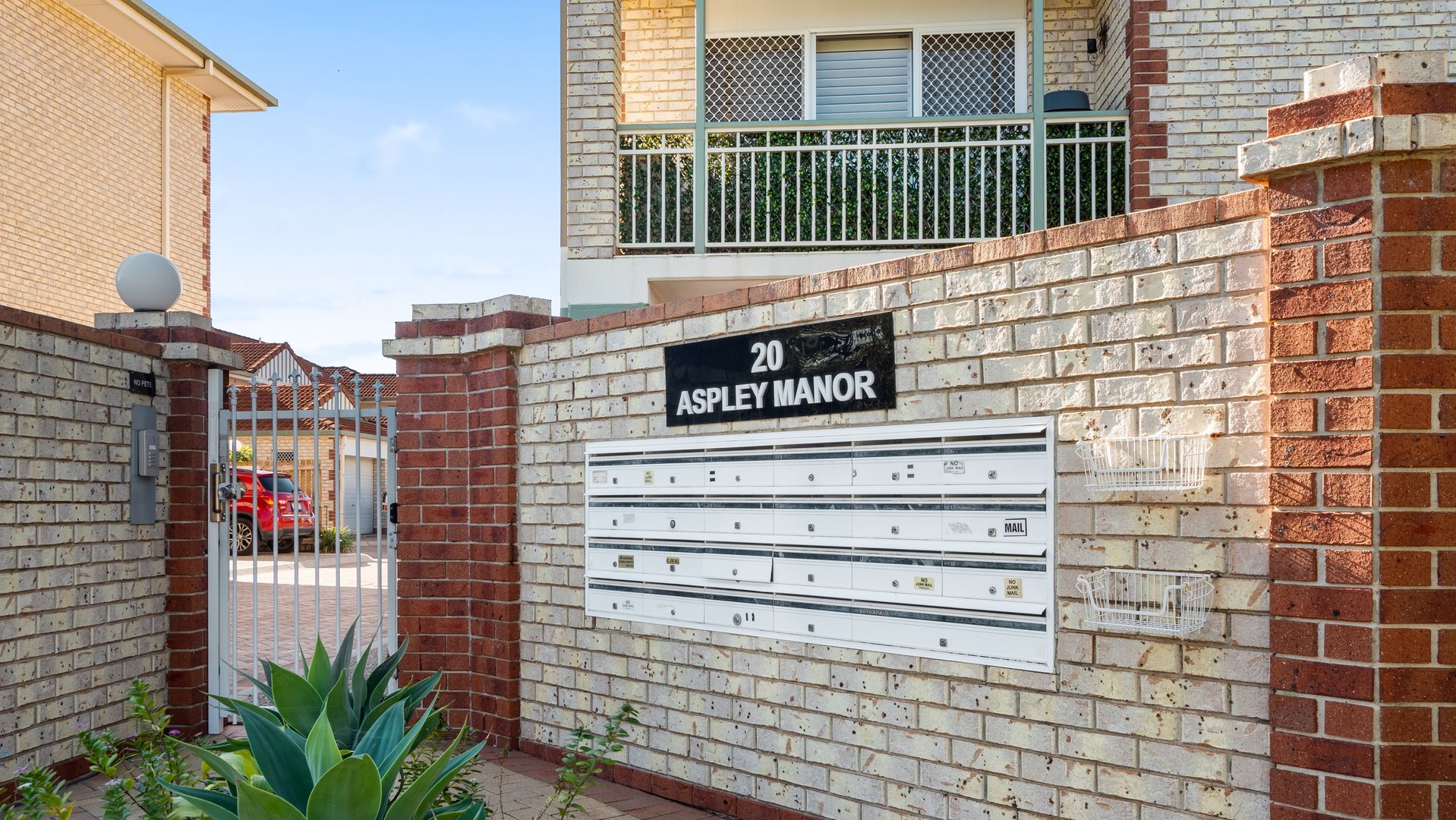 14/20 Brickfield Road, Aspley QLD 4034, Image 2