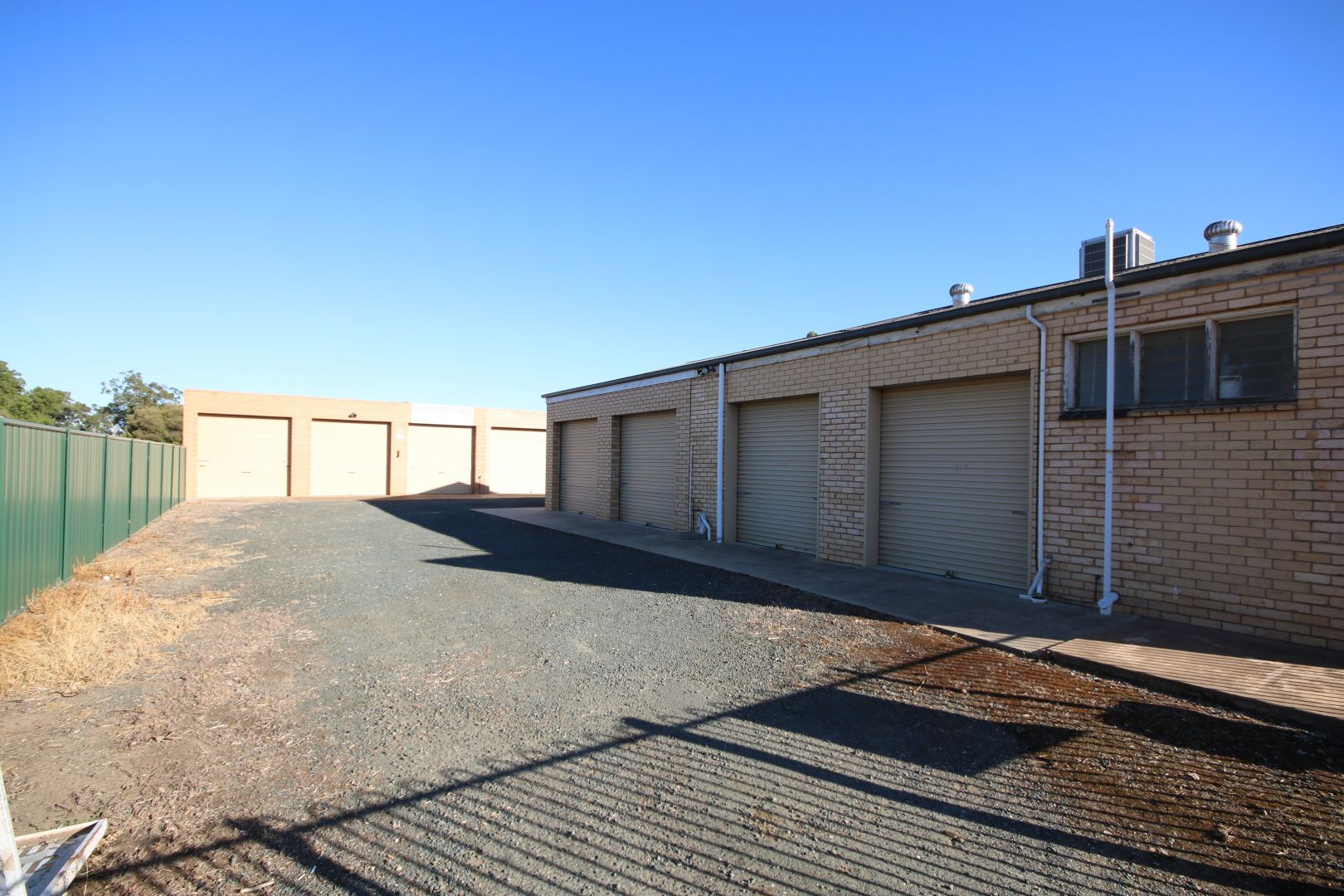 72 Moore Street, Rochester VIC 3561, Image 2