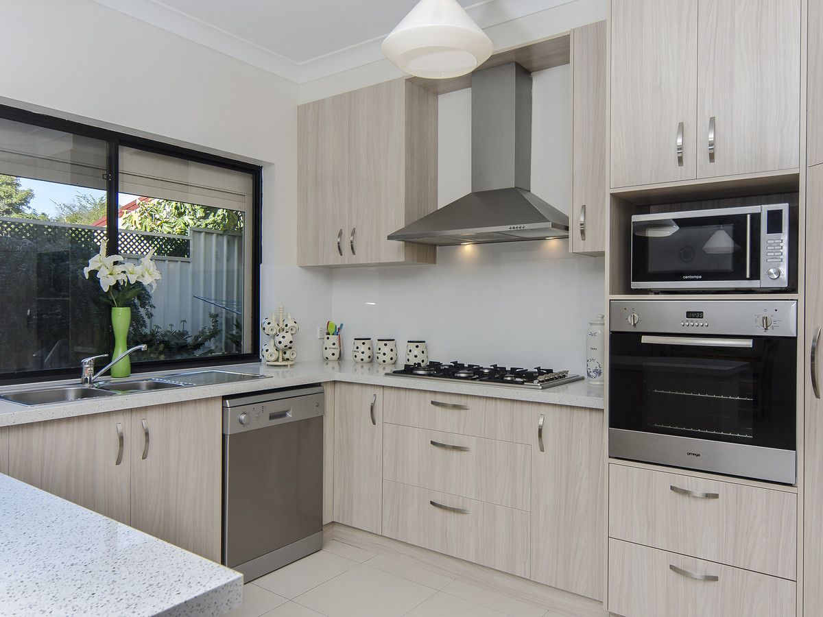 76 Roy Terrace, Christies Beach SA 5165, Image 1