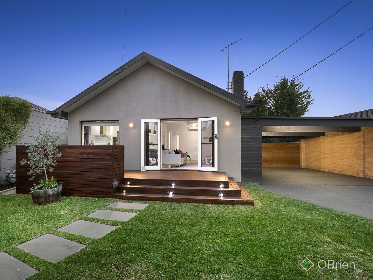 19 Gainsborough Road, Mentone VIC 3194