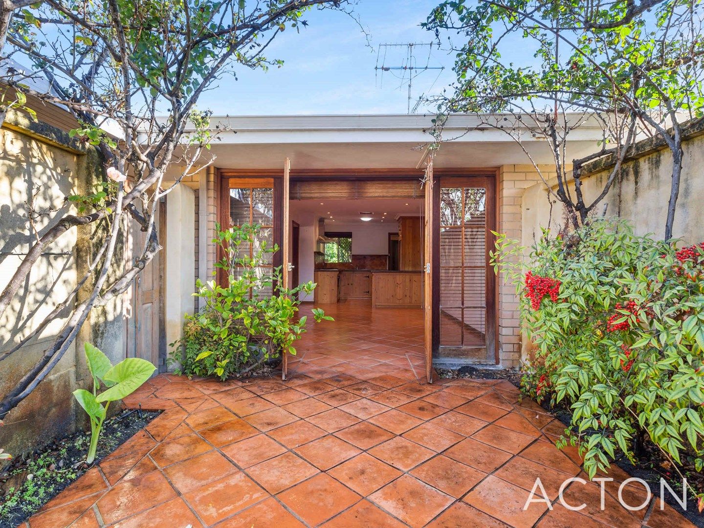 42b Sudlow Street, Embleton WA 6062, Image 0