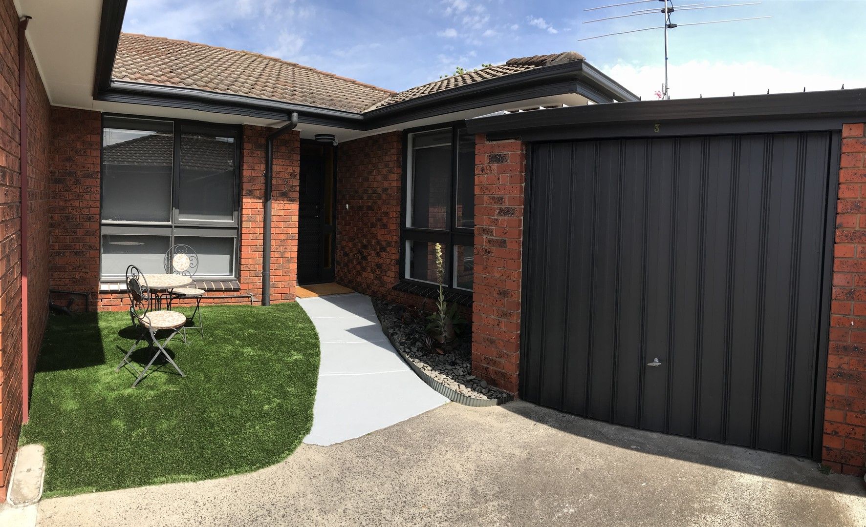 2 bedrooms Apartment / Unit / Flat in 3/24 Prahran Grove ELSTERNWICK VIC, 3185