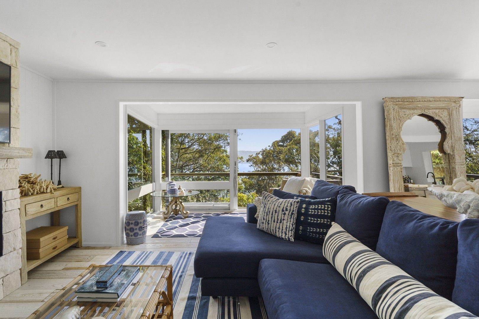 6A Surf Road, Whale Beach NSW 2107, Image 0