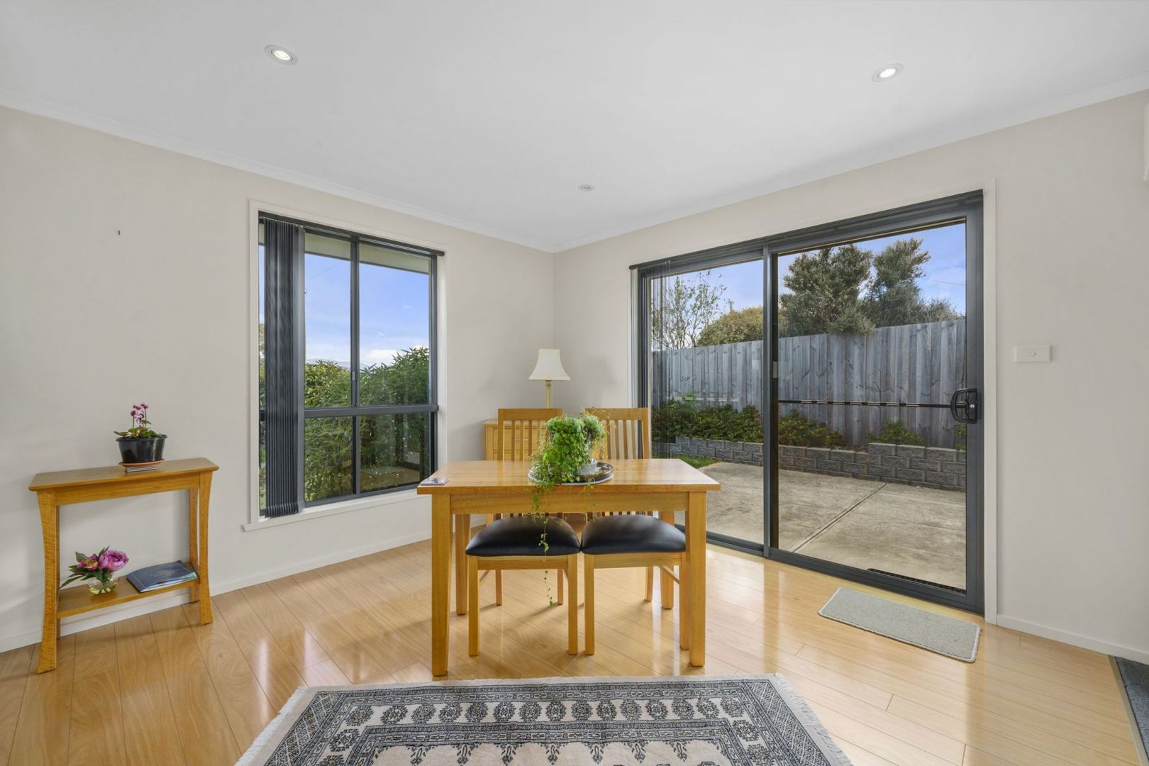 2/25 Penna Road, Midway Point TAS 7171, Image 2