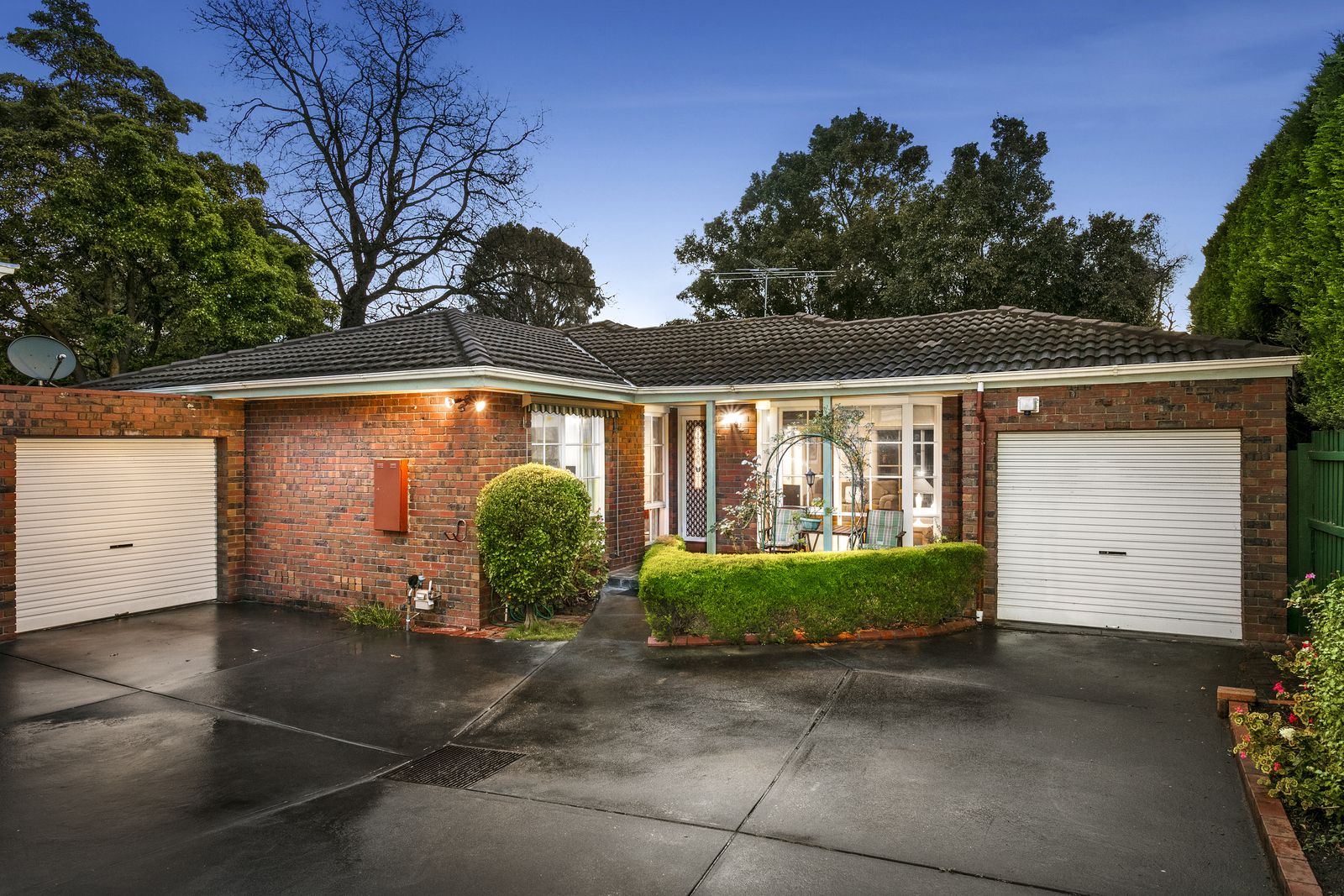 2/7 Benson Street, Surrey Hills VIC 3127, Image 0