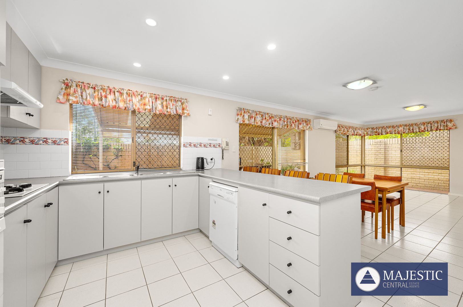 15 Coomoora Road, Mount Pleasant WA 6153, Image 1