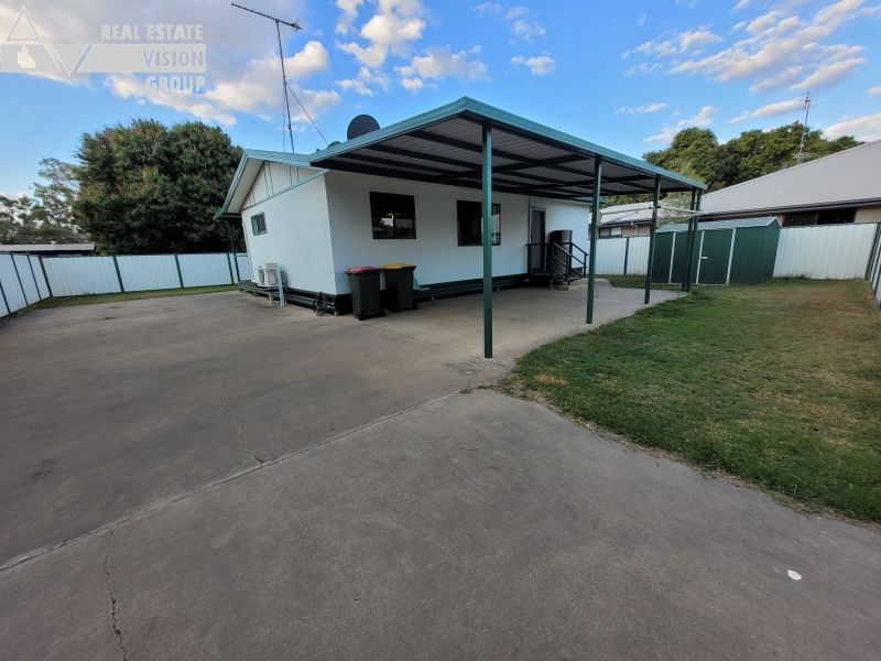 8 Main St, Bluff QLD 4702, Image 1