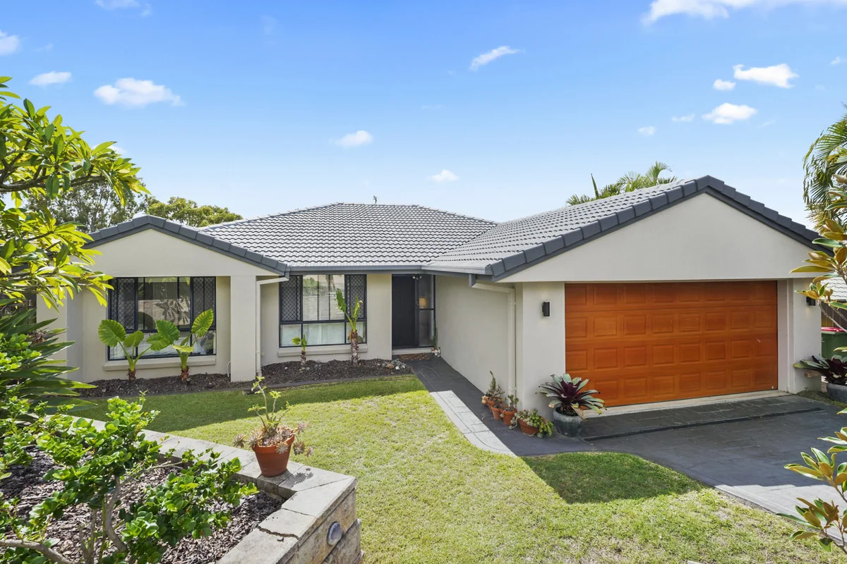 20 Bonin Close, Pacific Pines QLD 4211