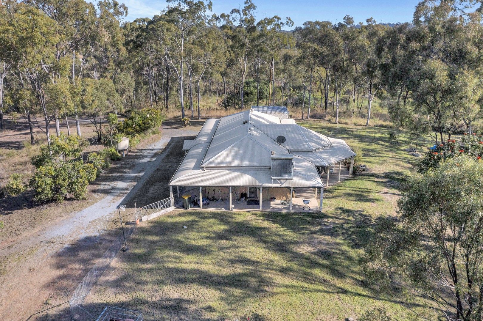 15 Rogers Road, Boyne Island QLD 4680, Image 0