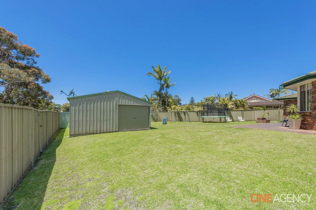14 Satinwood Court, Caves Beach NSW 2281, Image 1