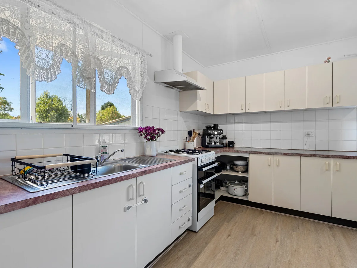 Additional image 5 of 13 Wills Street, Leichhardt QLD 4305